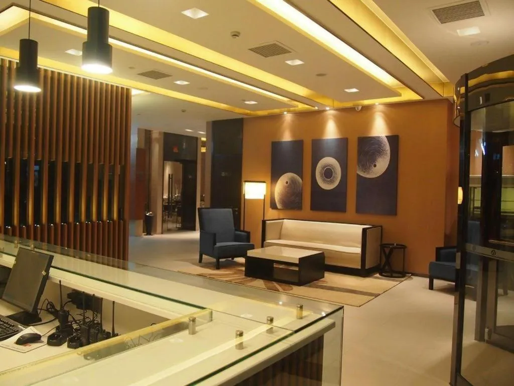 Jinjiang Inn Select Shanghai International Tourism and Resorts Zone Chuansha Road Subway Station