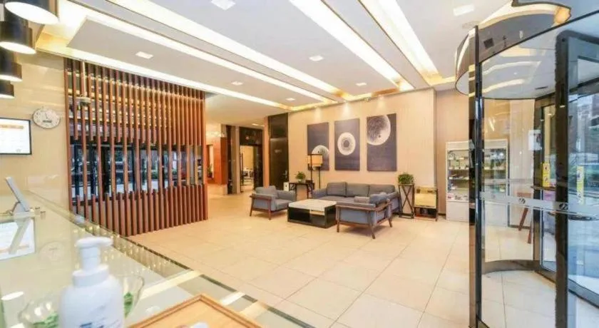 Jinjiang Inn Select Shanghai International Tourism and Resorts Zone Chuansha Road Subway Station