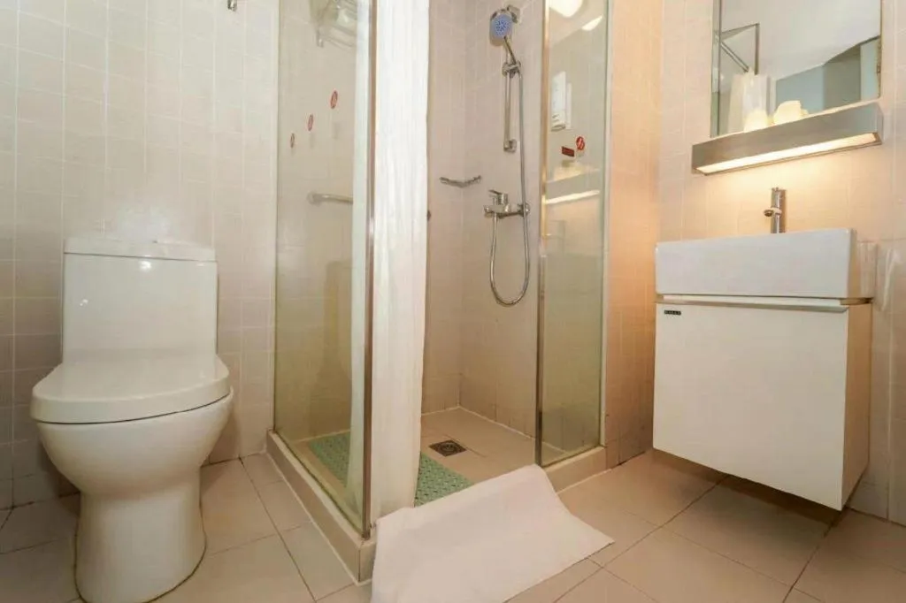 Jinjiang Inn Select Shanghai International Tourism and Resorts Zone Chuansha Road Subway Station