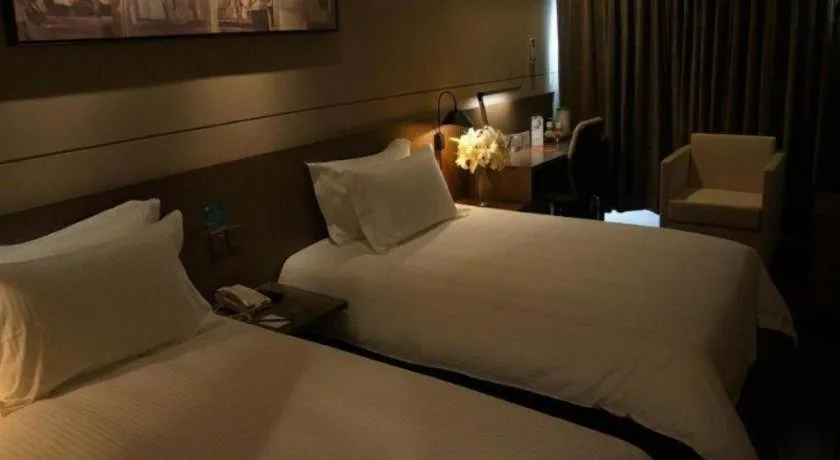Bed in Jinjiang Inn Select Shanghai International Tourism and Resorts Zone Chuansha Road Subway Station