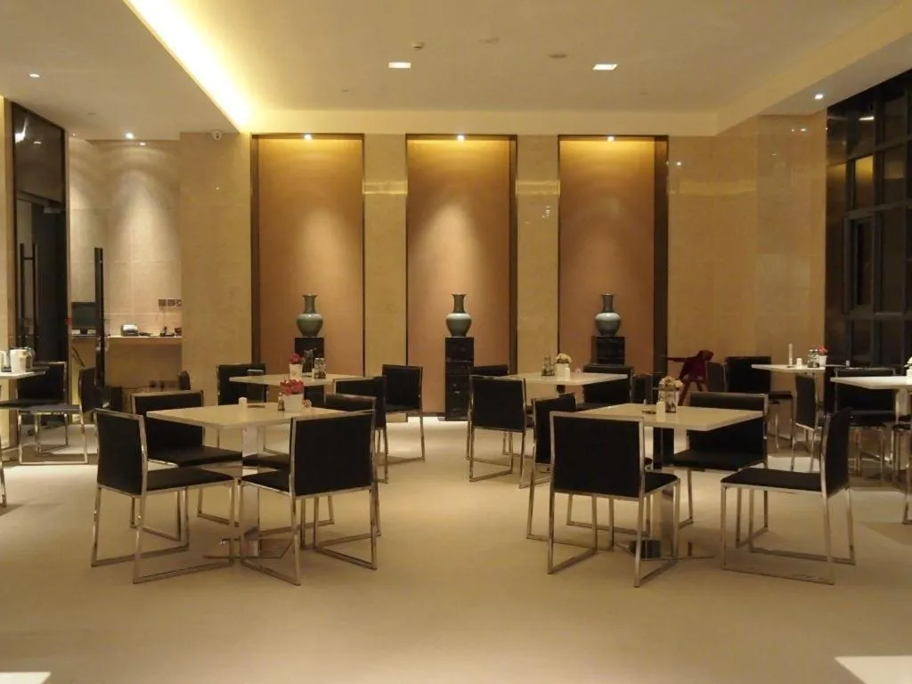 Jinjiang Inn Select Shanghai International Tourism and Resorts Zone Chuansha Road Subway Station