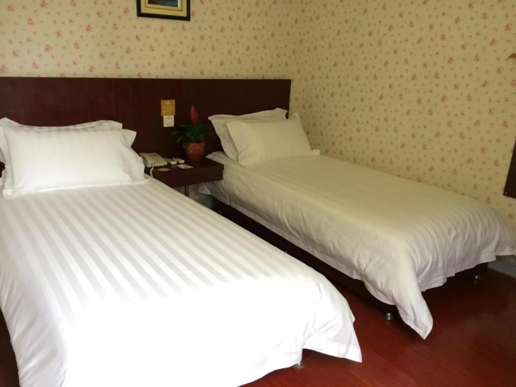 Bed in Jinjiang Inn Select Shanghai International Tourism and Resorts Zone Chuansha Road Subway Station