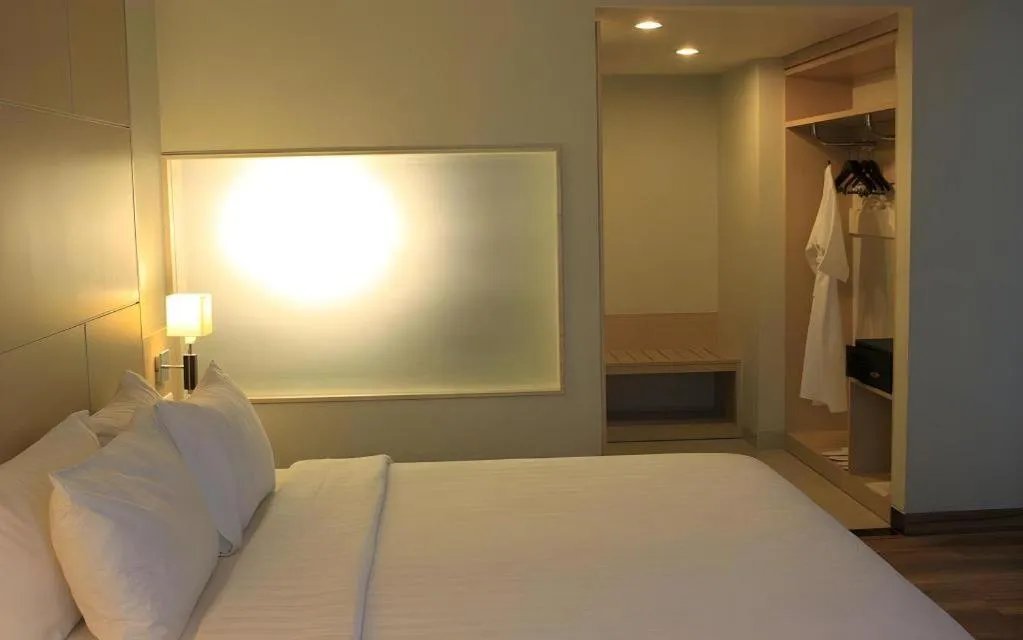 Bed in Horison Hotel Sukabumi