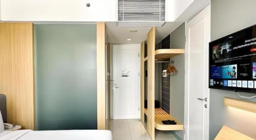 Bed in Brits Hotel Karawang