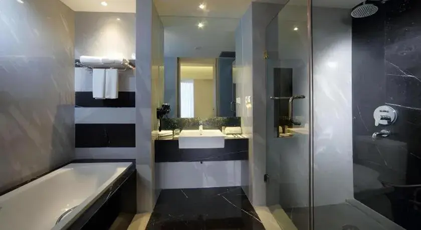 Bed in Brits Hotel Karawang Bed in Brits Hotel Karawang