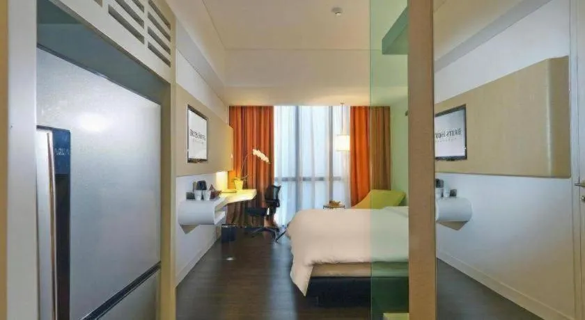 Bed in Brits Hotel Karawang