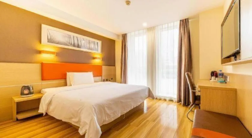 Bed in 7 Days Premium Tangshan Railway Station Jiaotong University