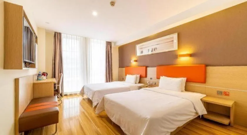 Bed in 7 Days Premium Tangshan Railway Station Jiaotong University