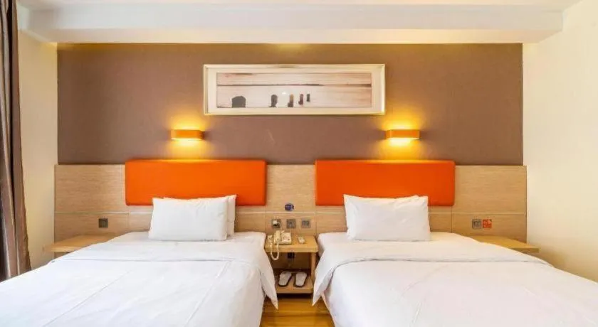 Bed in 7 Days Premium Tangshan Railway Station Jiaotong University