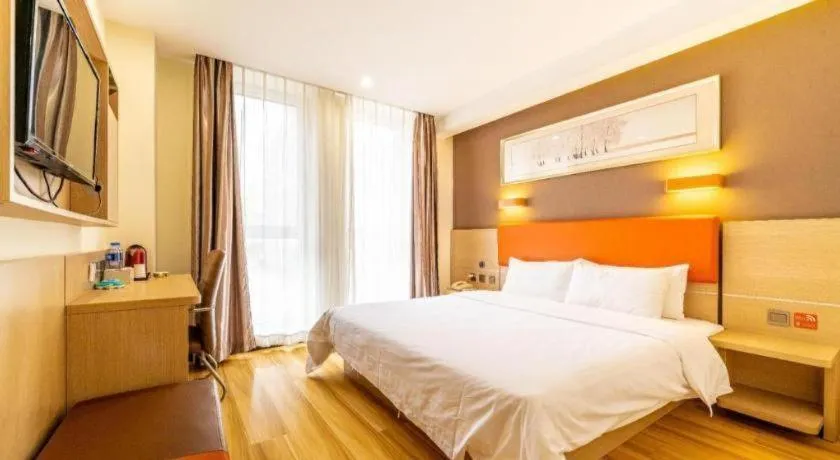 Bed in 7 Days Premium Tangshan Railway Station Jiaotong University