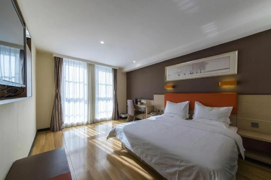 Bed in 7 Days Premium Tangshan Railway Station Jiaotong University