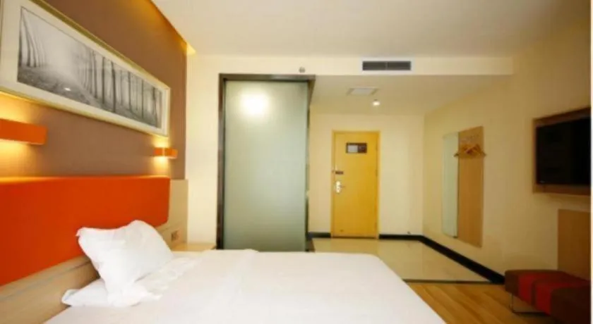 Bed in 7 Days Premium Tangshan Railway Station Jiaotong University