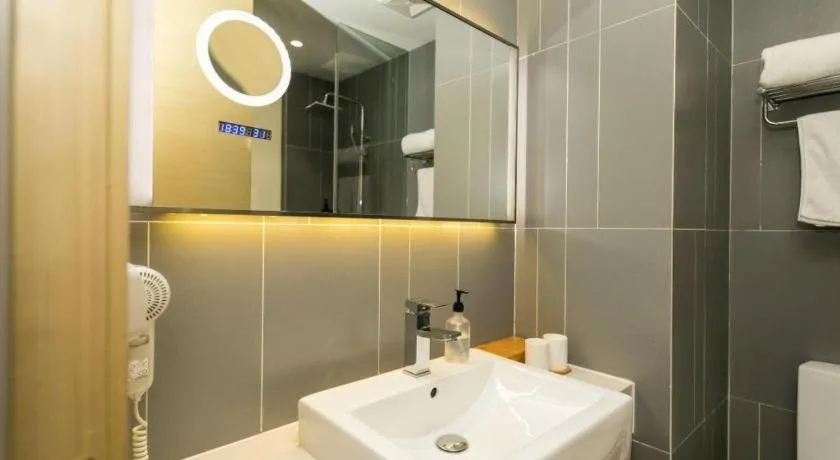 JI Hotel Shanghai Lujiazui Pudong Avenue