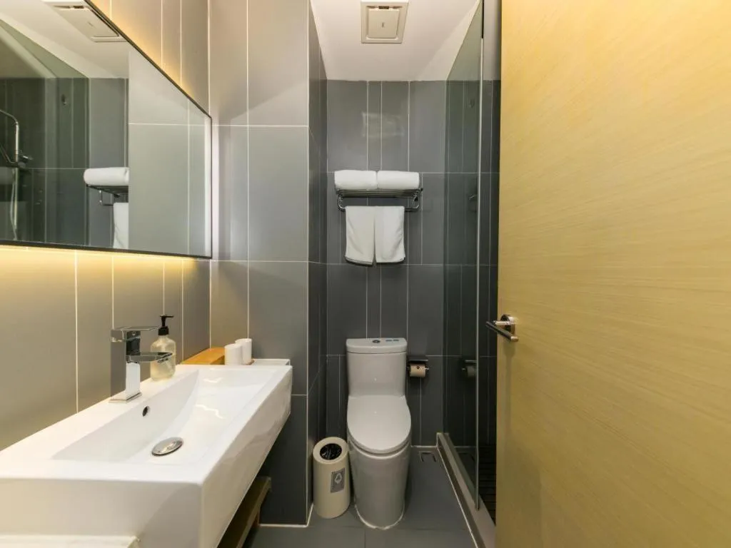 JI Hotel Shanghai Lujiazui Pudong Avenue