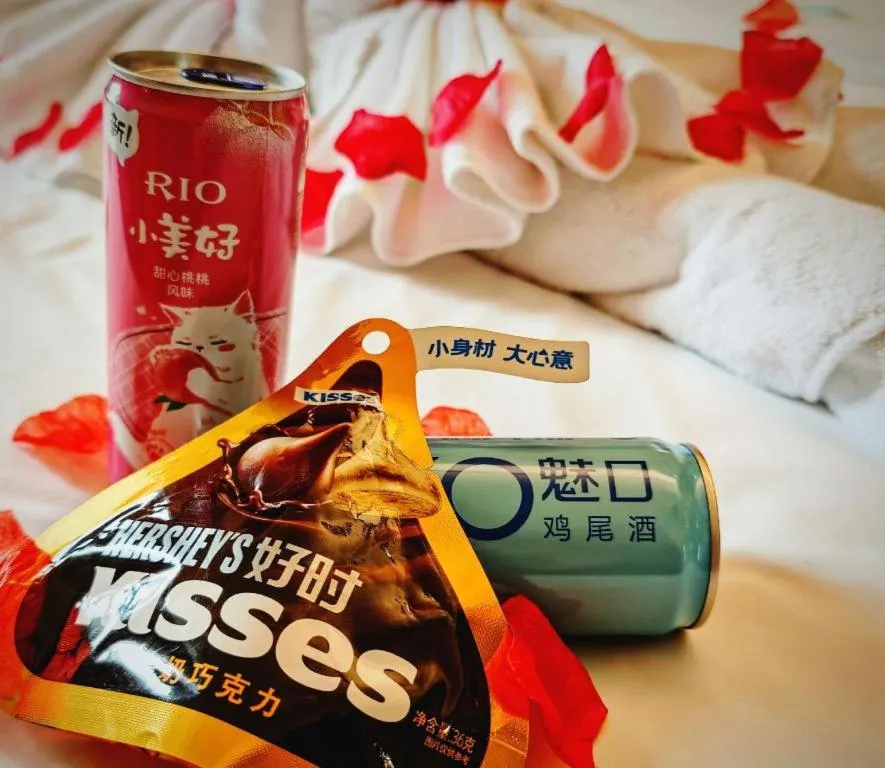 Vienna Hotel Shanghai Hongqiao Huaxin Road