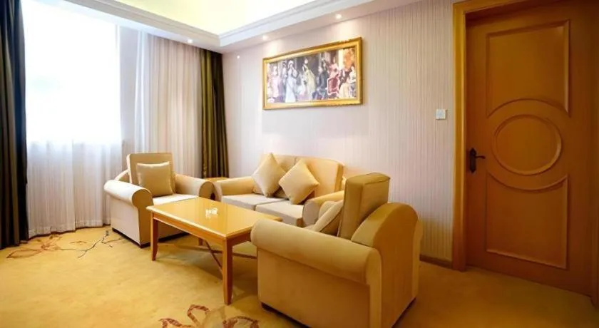 Vienna Hotel Shanghai Hongqiao Huaxin Road