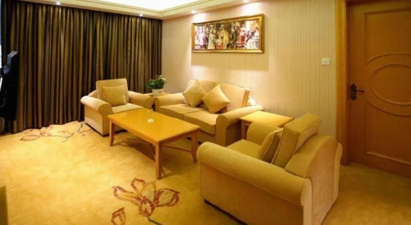 Vienna Hotel Shanghai Hongqiao Huaxin Road