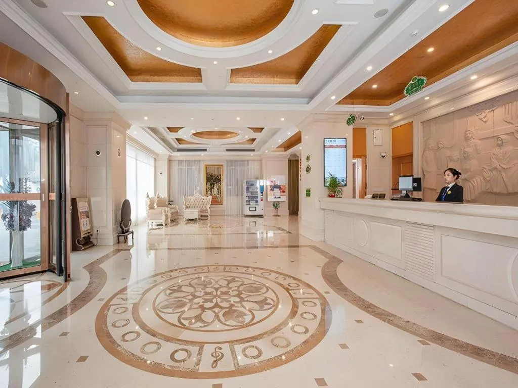 Vienna Hotel Shanghai Hongqiao Huaxin Road