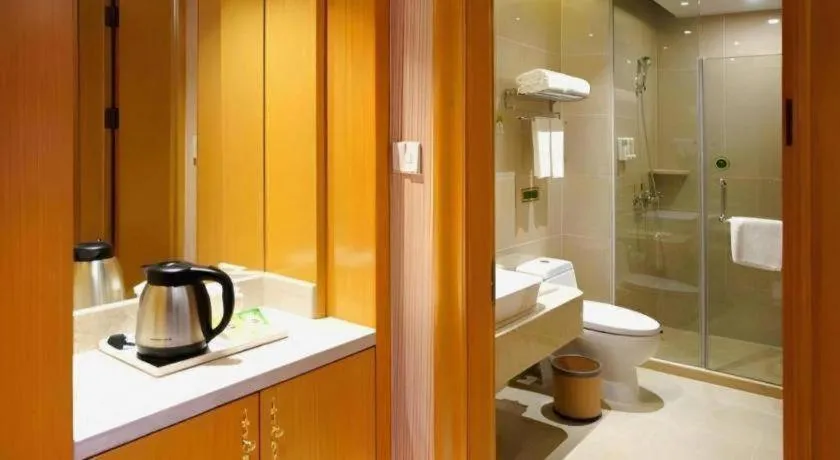 Vienna Hotel Shanghai Hongqiao Huaxin Road