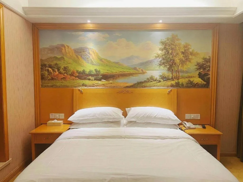 Bed in Vienna Hotel Shanghai Hongqiao Huaxin Road
