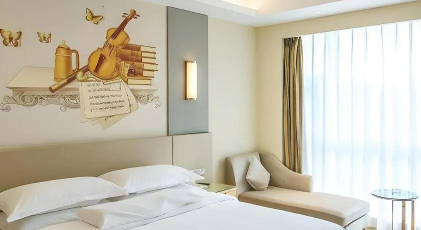 Bed in Vienna International Hotel Chengdu New Global Exhibition Center