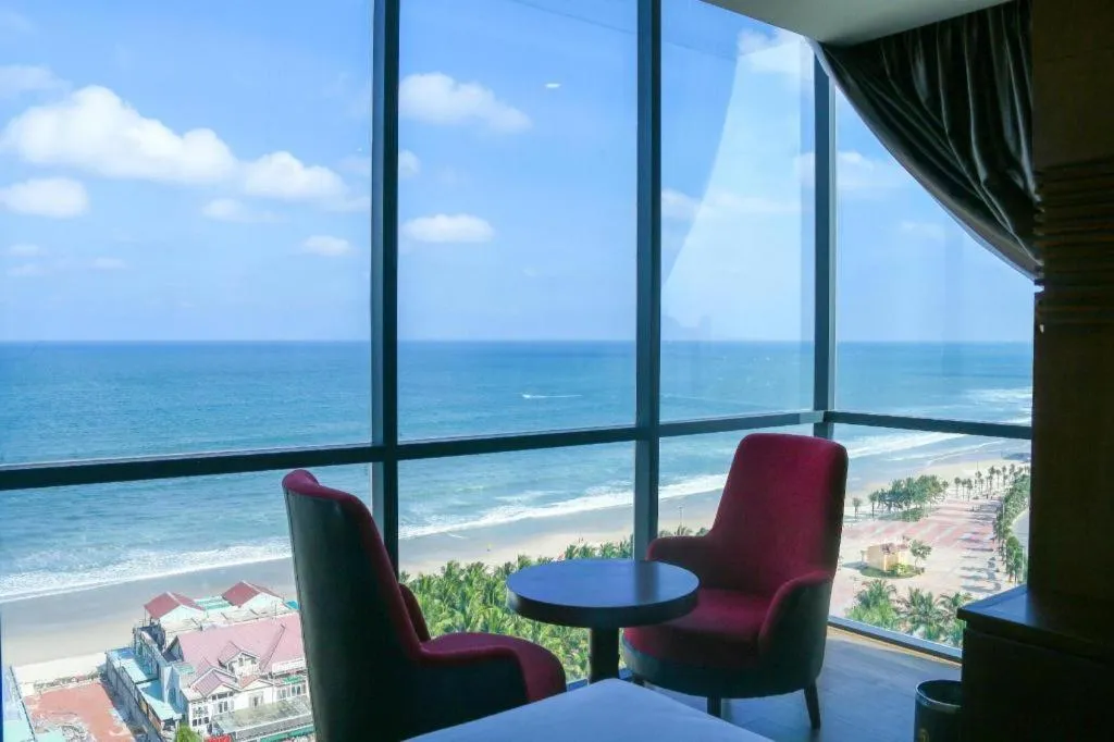 Le Hoang Beach Hotel Danang