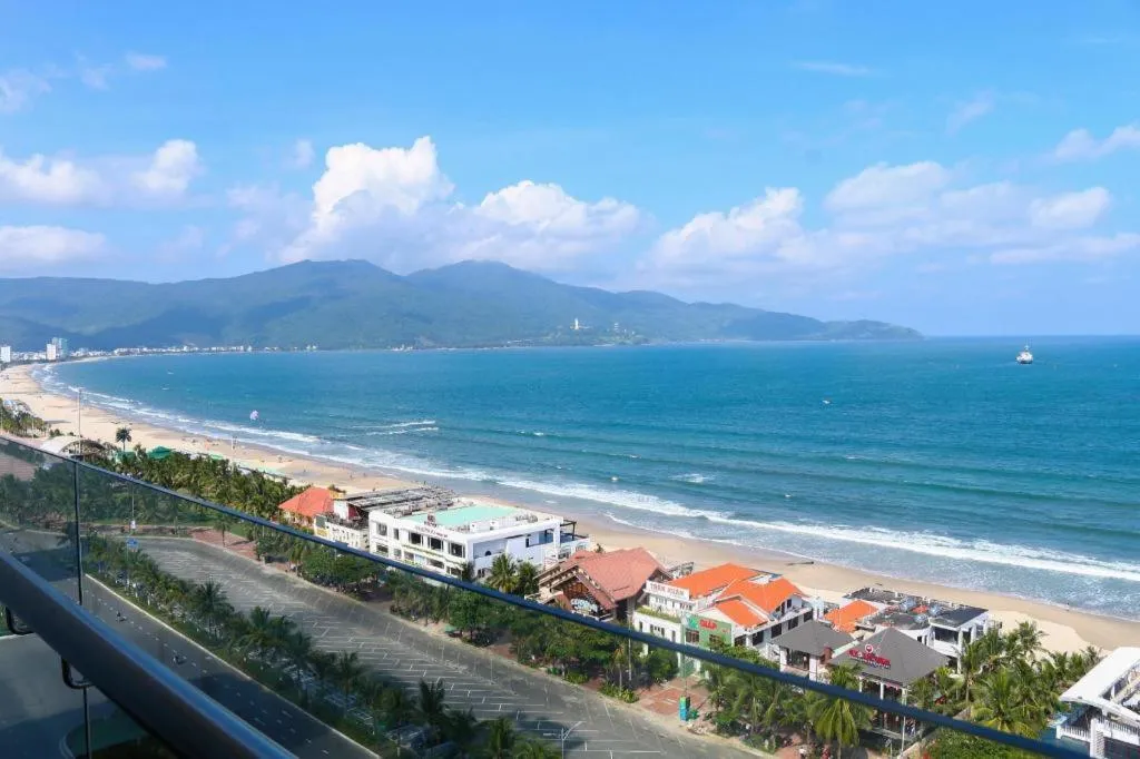 Le Hoang Beach Hotel Danang