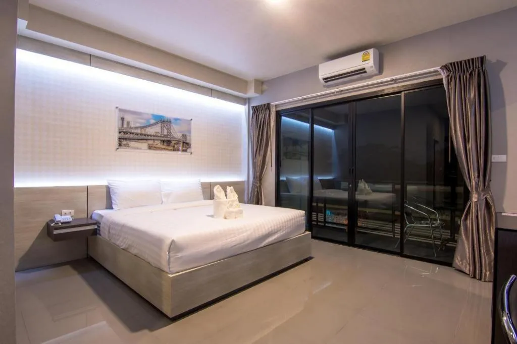 Bed in Pasub grand hotel