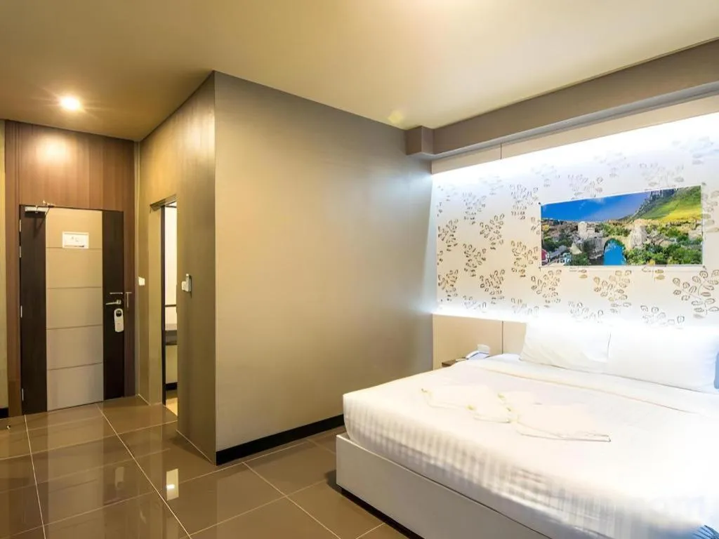 Bed in Pasub grand hotel