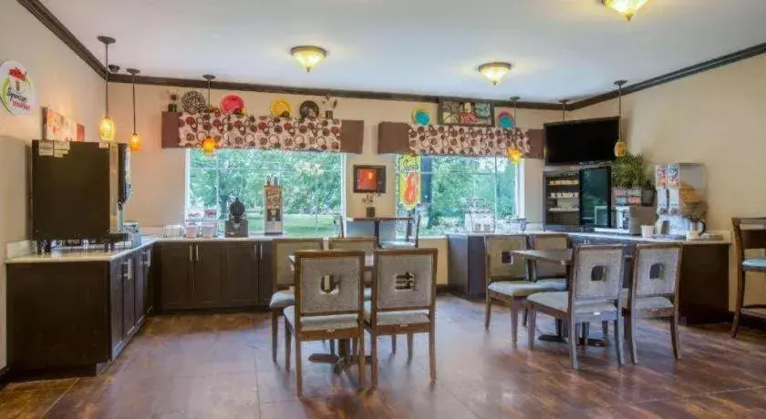 Super 8 By Wyndham Mansfield La Super 8 By Wyndham Mansfield La