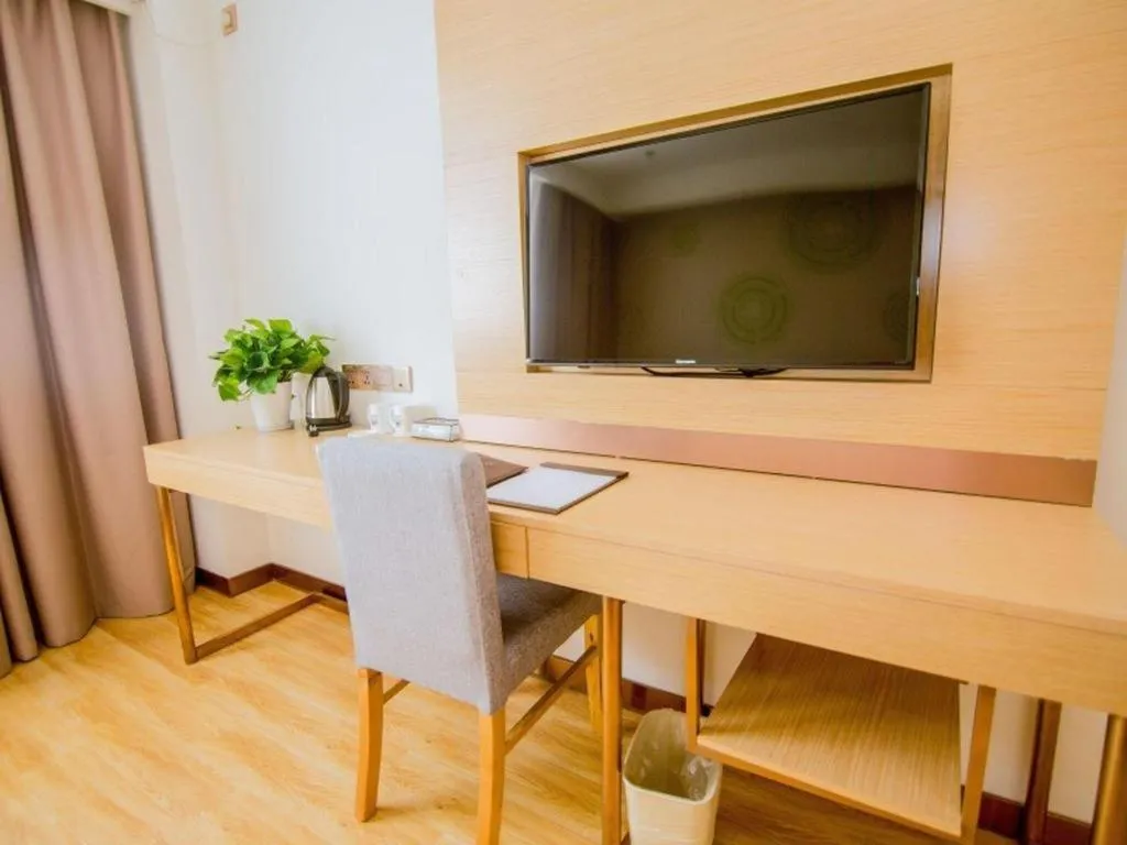 GreenTree Inn Nantong Zhangzhishan Town Deli Plaza Express Hotel