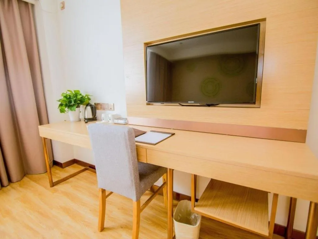 GreenTree Inn Nantong Zhangzhishan Town Deli Plaza Express Hotel