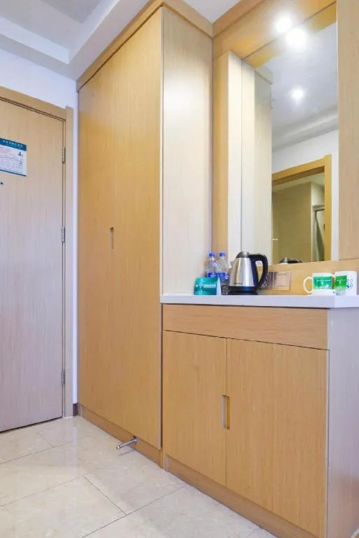 GreenTree Inn Nantong Zhangzhishan Town Deli Plaza Express Hotel