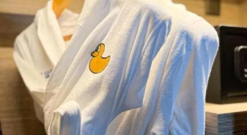 LONGYAN JINGHUA FLIPORT HOTEL