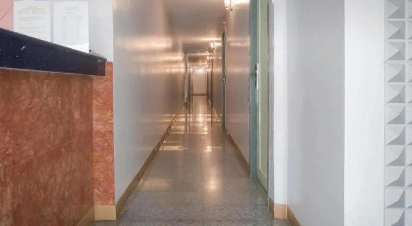 BIRD ROOM HOTEL - PRATUNAM