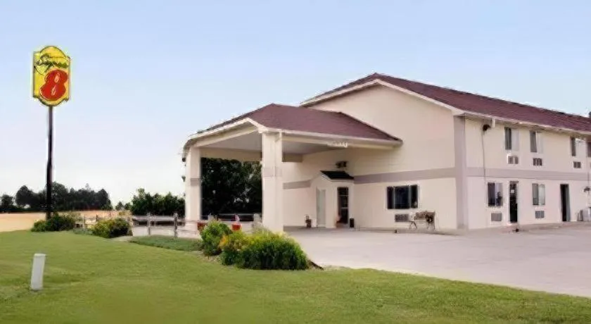 Super 8 By Wyndham Beloit