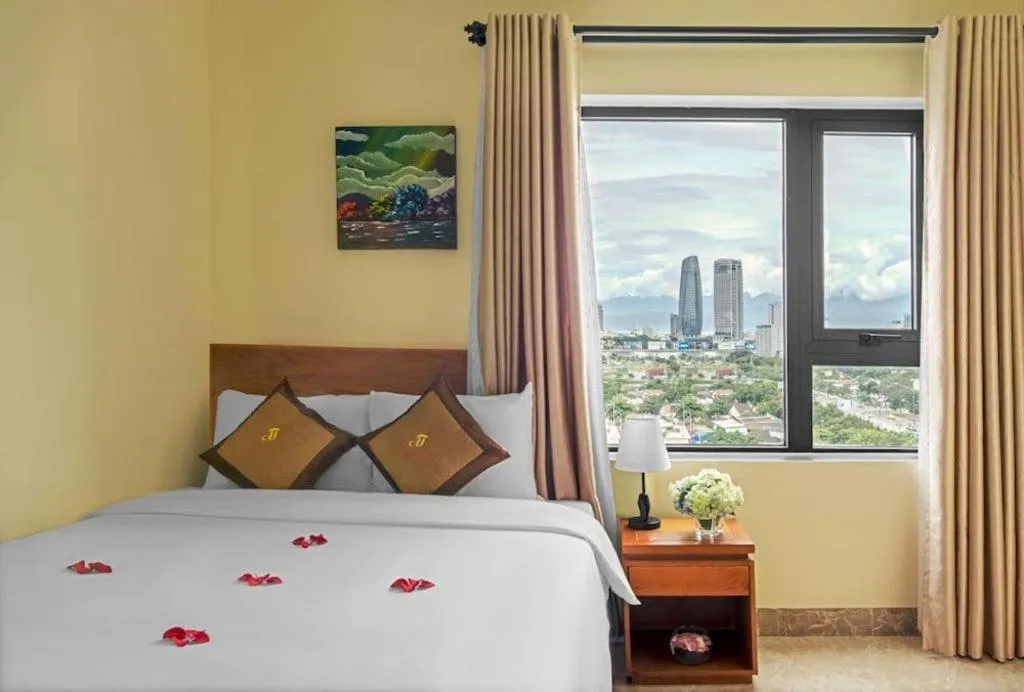 Bed in An Thuyen Hotel