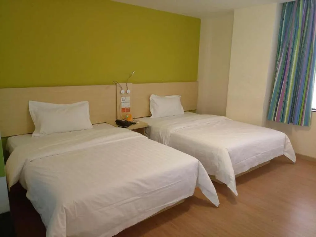 Bed in 7 Days Inn Guangzhou Panyu Square Shilian Road