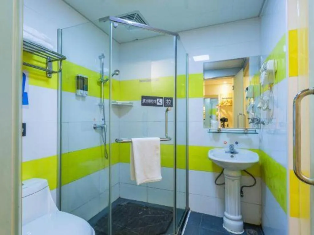 7 Days Inn Guangzhou Panyu Square Shilian Road