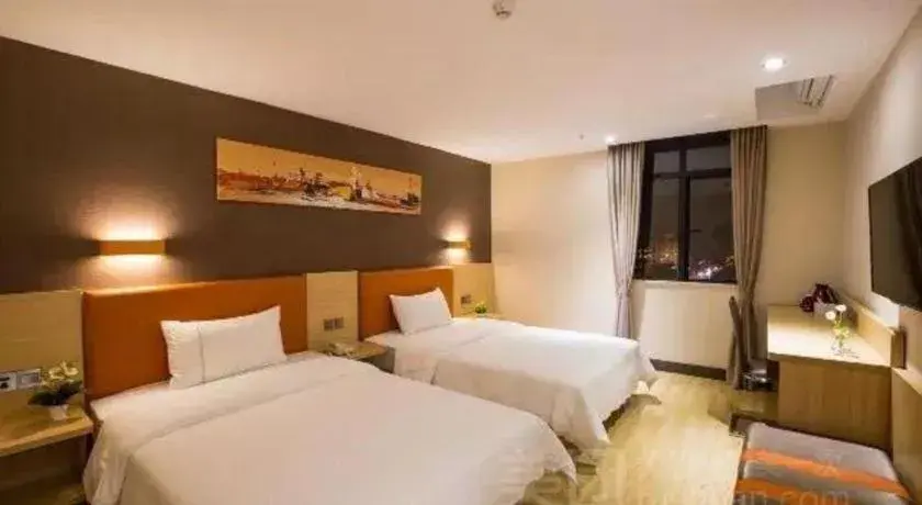 Bed in 7Days Premium Beijing Xidan Lingjing Hutong Metro Station Branch Bed in 7Days Premium Beijing Xidan Lingjing Hutong Metro Station Branch