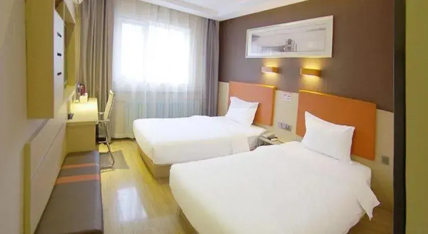 Bed in 7Days Premium Beijing Xidan Lingjing Hutong Metro Station Branch Bed in 7Days Premium Beijing Xidan Lingjing Hutong Metro Station Branch