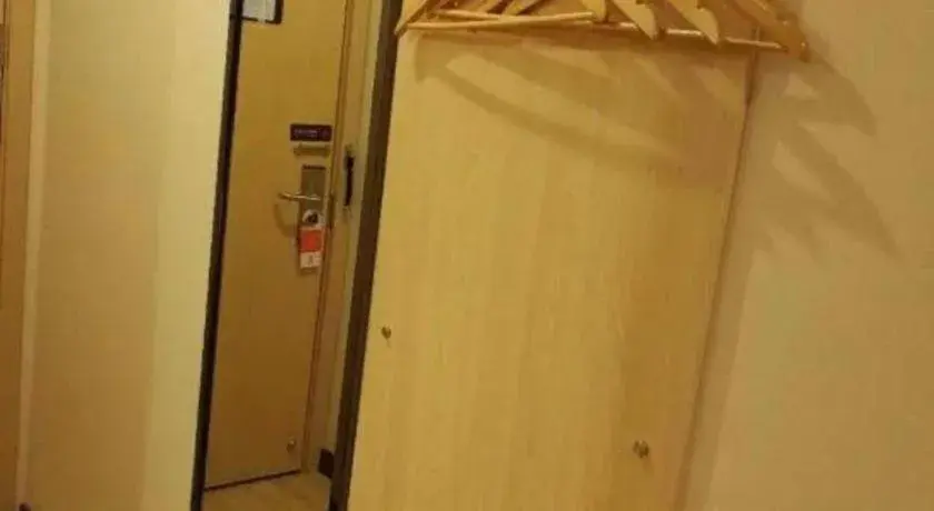 7Days Premium Beijing Xidan Lingjing Hutong Metro Station Branch 7Days Premium Beijing Xidan Lingjing Hutong Metro Station Branch