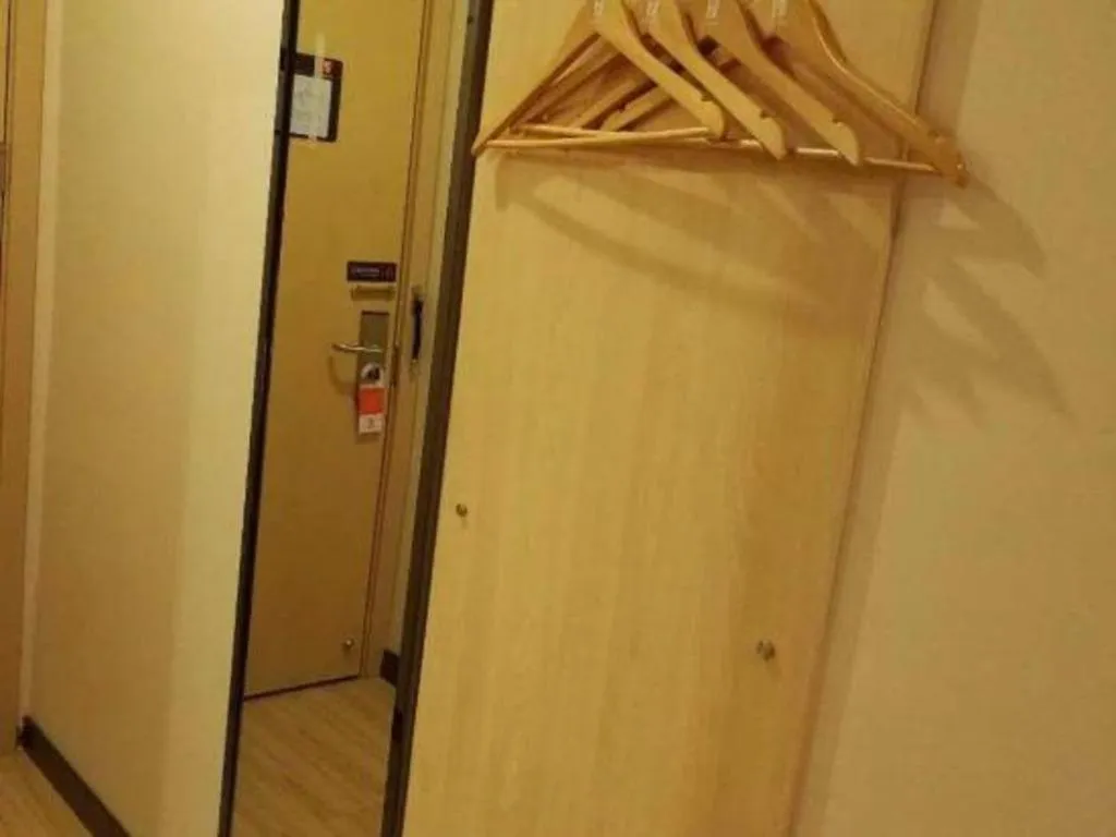 7Days Premium Beijing Xidan Lingjing Hutong Metro Station Branch