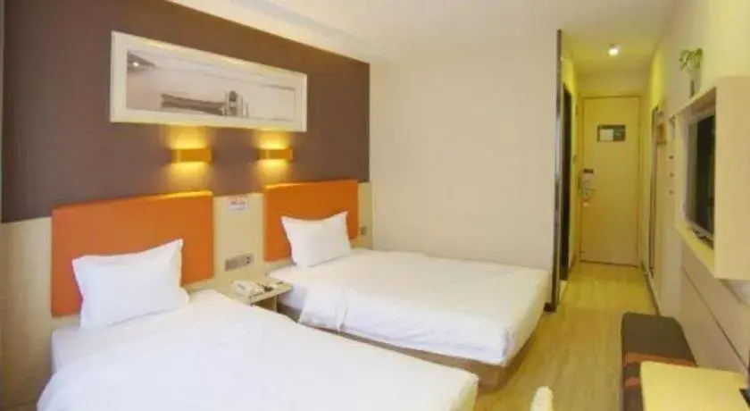 Bed in 7Days Premium Beijing Xidan Lingjing Hutong Metro Station Branch Bed in 7Days Premium Beijing Xidan Lingjing Hutong Metro Station Branch