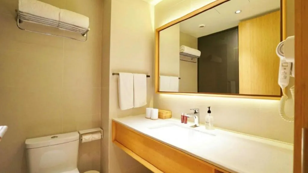 JI Hotel Lujiazui Babaiban