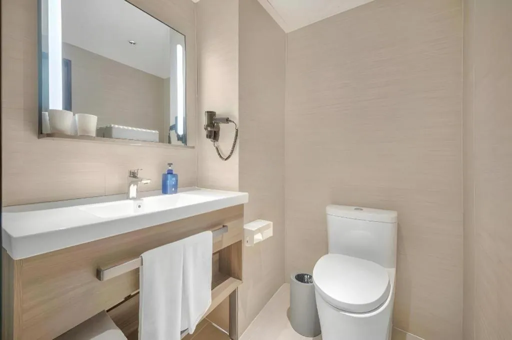 Hanting Hotel Harbin Railway Station Square