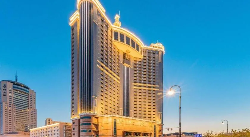 Hanting Hotel Harbin Railway Station Square