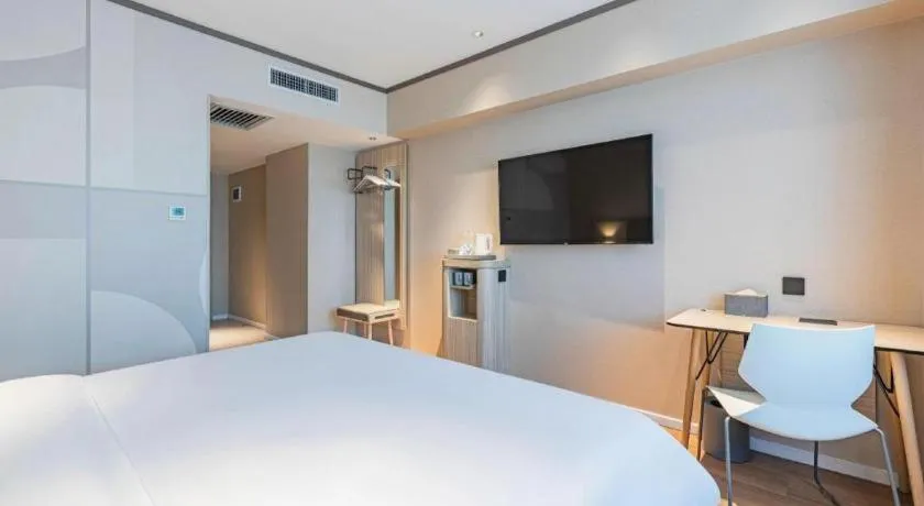 Hanting Hotel Harbin Railway Station Square