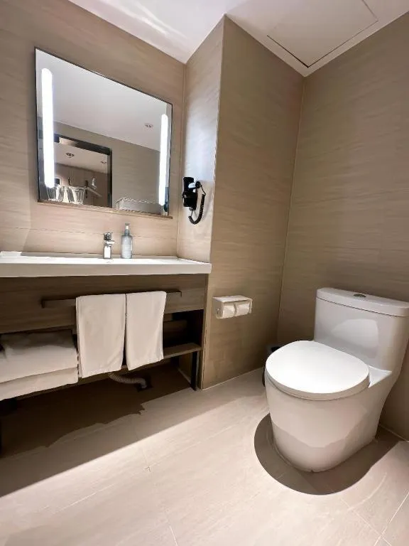 Hanting Hotel Harbin Railway Station Square