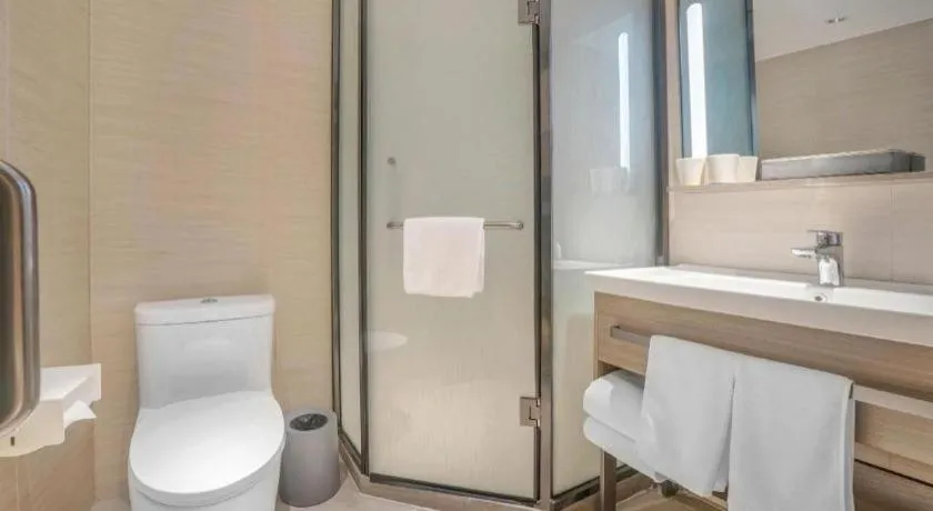 Hanting Hotel Harbin Railway Station Square